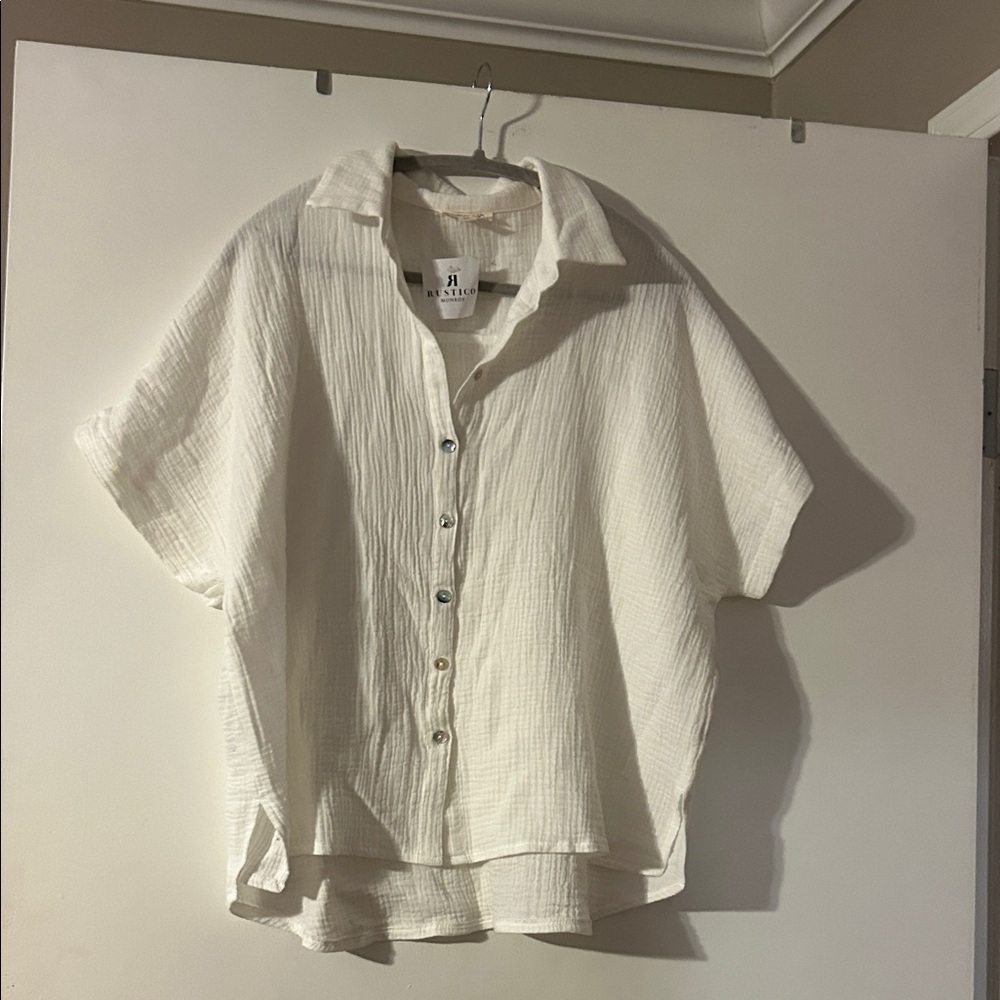 Women's Mainstrip White Short SleeveTextured Shirt